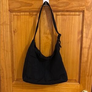 BAGGU nylon shoulder bag in black